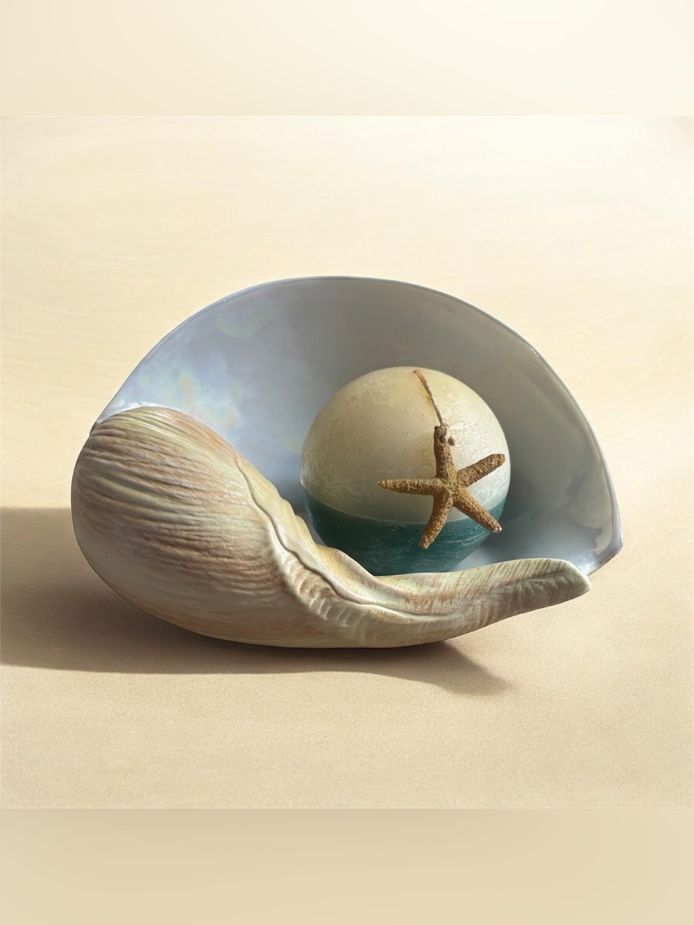 NWT Coastal Seashell & Starfish Candle Set